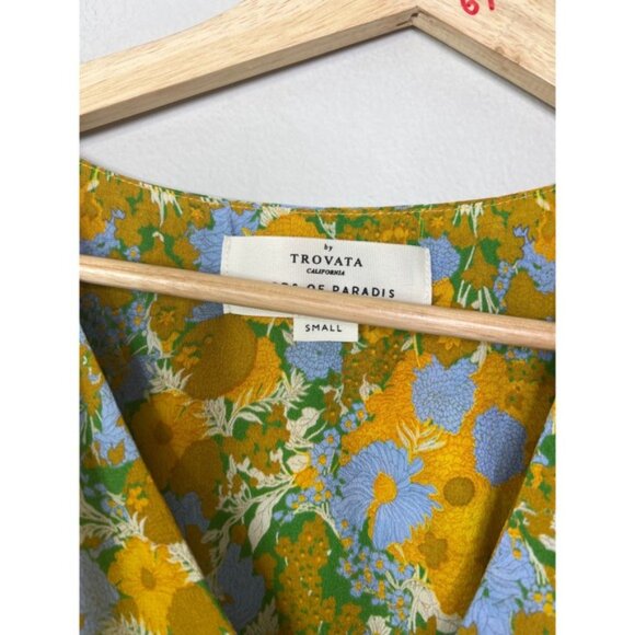 NWT Birds of Paradis Trovata V-Neck Paloma Blouse Golden Briar Yellow Floral - Picture 4 of 8